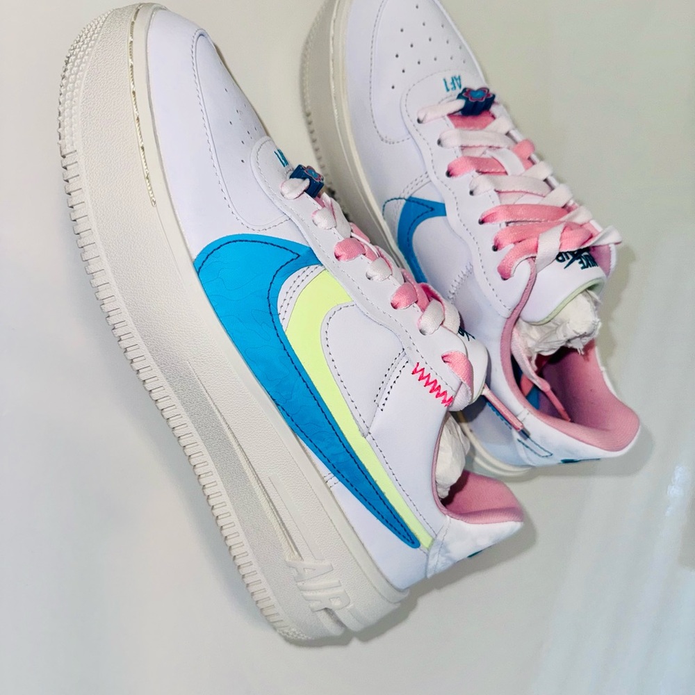 Nike AIR FORCE 1 Platform - Picture 3 of 5